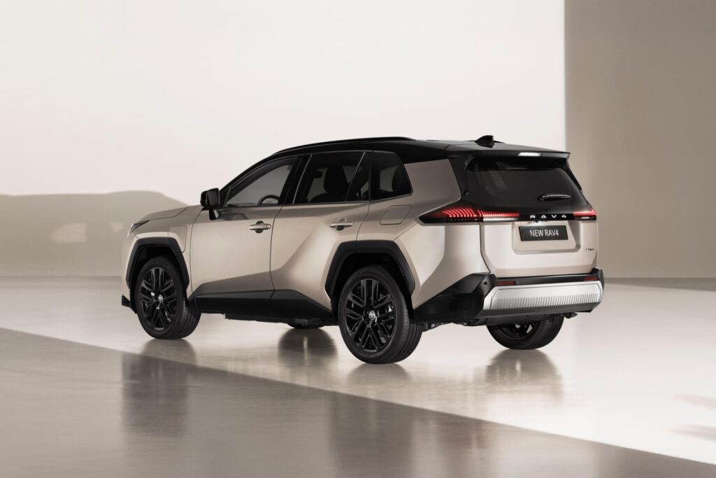 Toyota RAV4  2,5 HEV 4X4 STYLE
