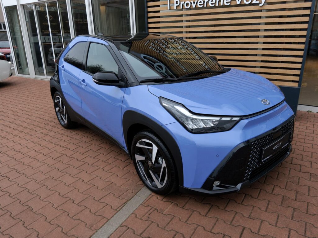 Toyota Aygo X  1,5 HEV EXECUTIVE