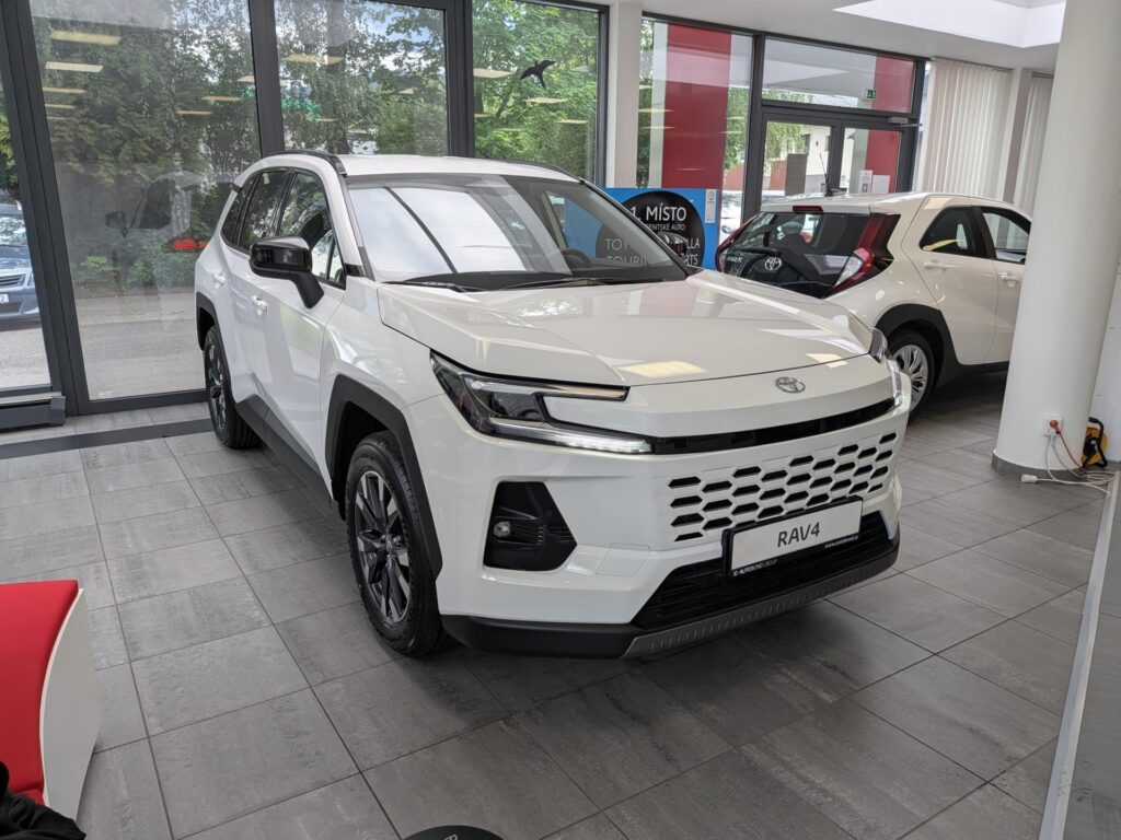 Toyota RAV4  2,5 HEV 4X4 COMFORT BUSINESS