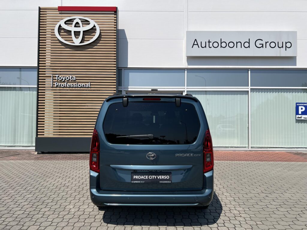 Toyota Proace City Verso  1.5D 8AT VIP 5S Long