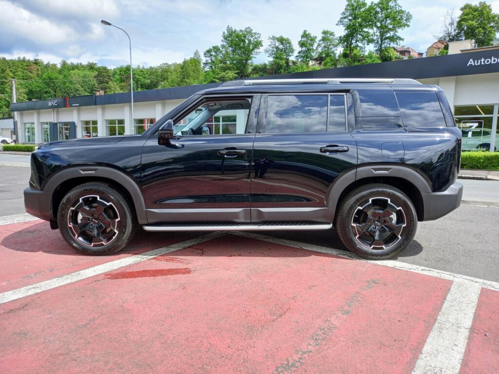 BAIC BJ30  ALL IN 1.5T 209kW HEV 4×4