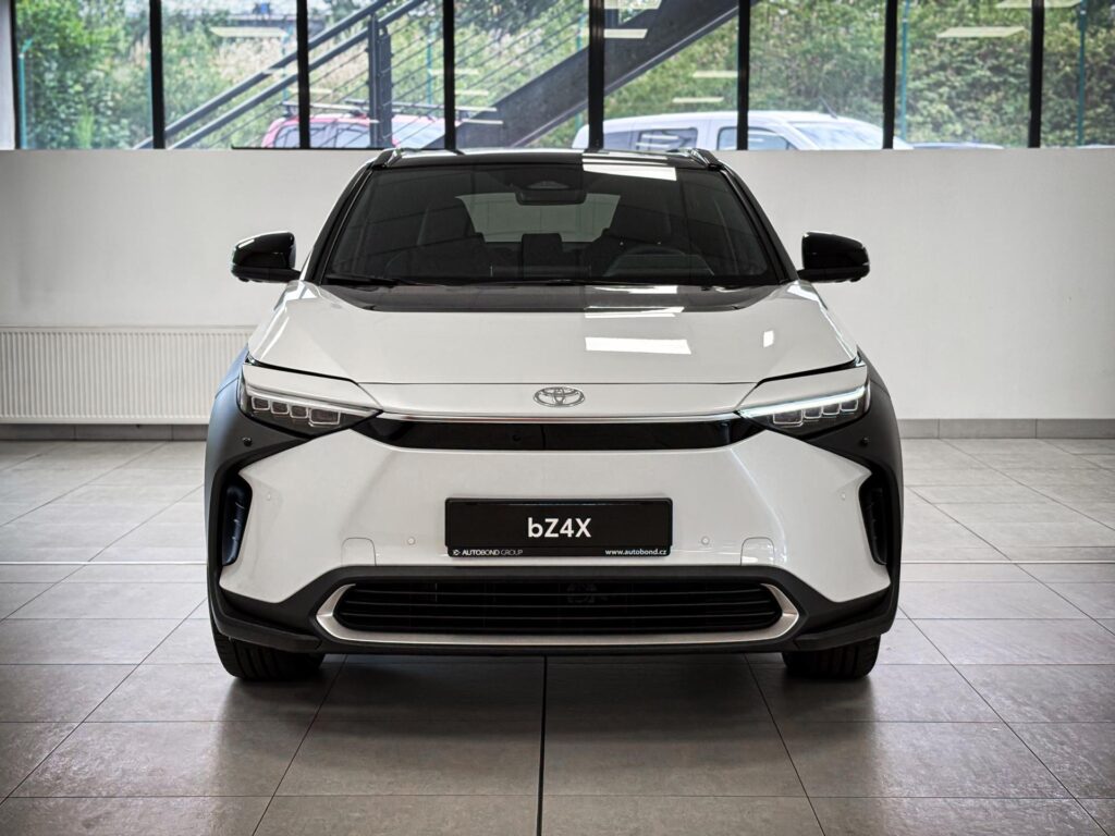 Toyota bZ4X  BEV, Style, 4x2, 225k, Skladem