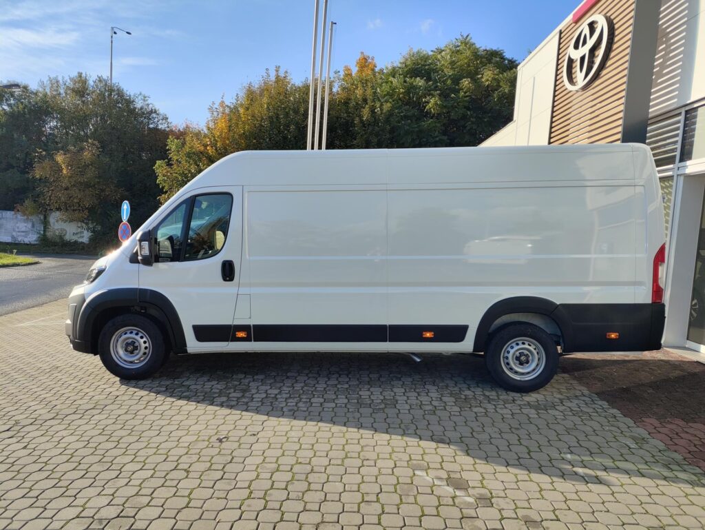 Toyota Proace Max  2.2 D 140 HP 6MT L4H2