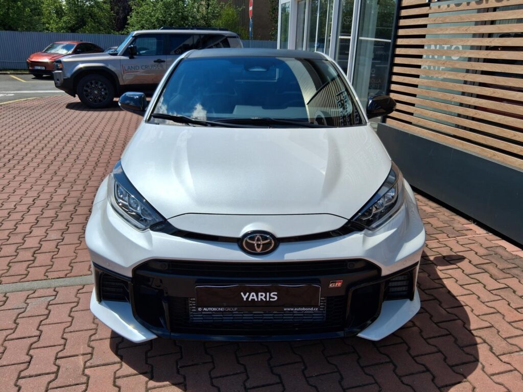Toyota GR Yaris  1,6 TURBO 4X4 8AT DYNAMIC + VIP