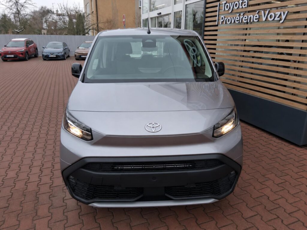Toyota Proace City Verso  1,5 D 8AT 130K BUSINESS