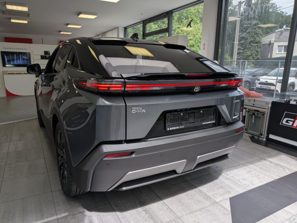 Toyota C-HR  EXECUTIVE VIP Elektro 77 kWh 343K, 4x4