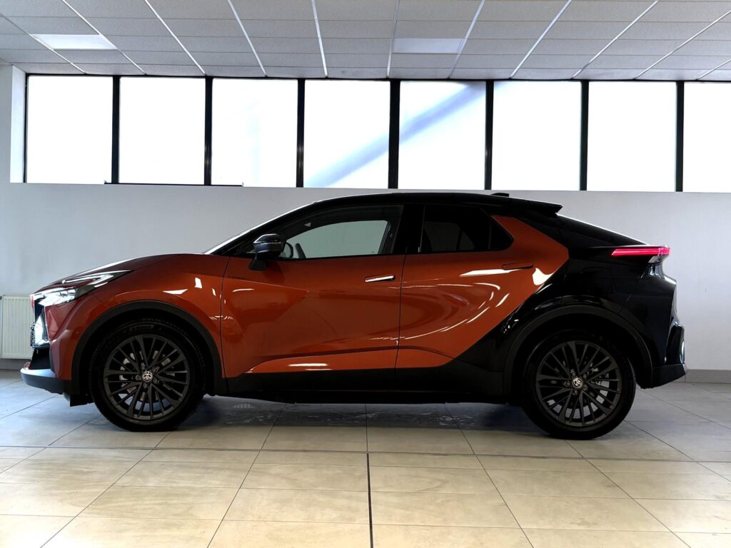 Toyota C-HR  Tokyo Edition, 2,0 L.,Plug-in Hybrid