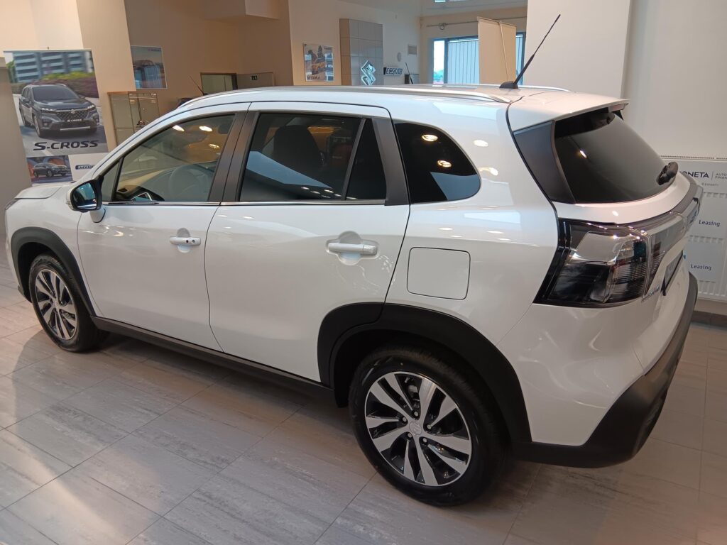 Suzuki S-Cross  ELEGANCE 1.4 HYBRID M/T 4x4