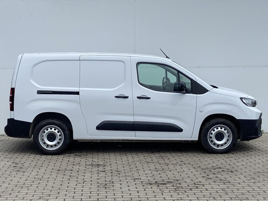 Toyota Proace City  1.5 D-4D 130k Long Active Multimedia