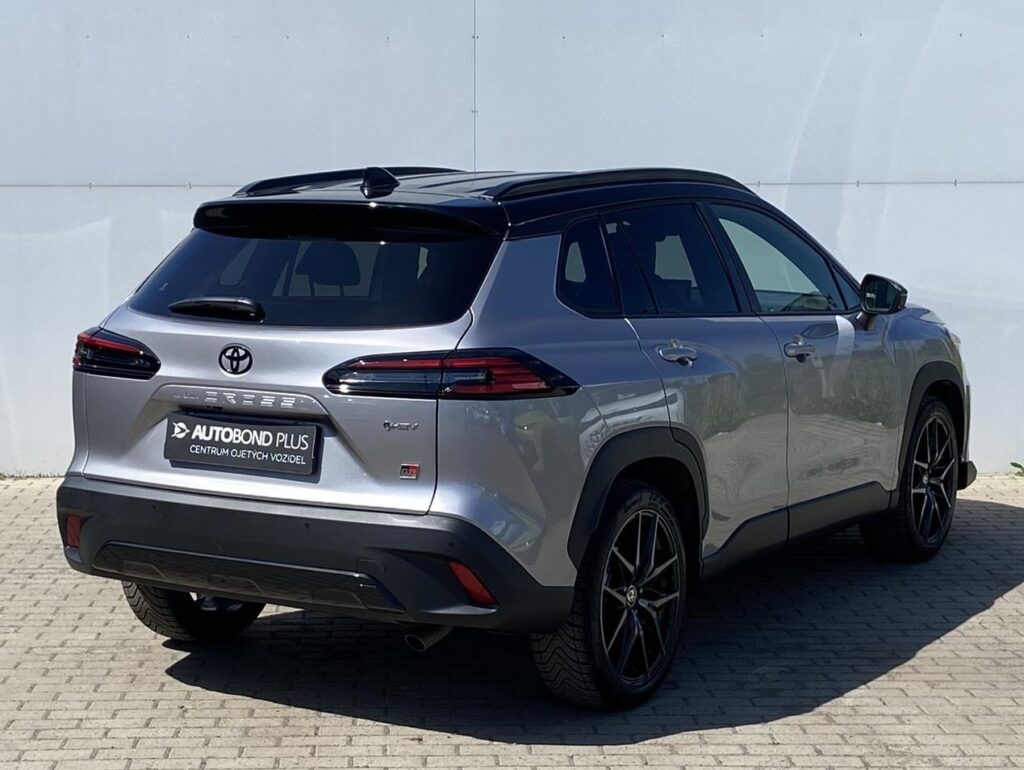 Toyota Corolla Cross  2.0 HSD e-CVT GR-Sport