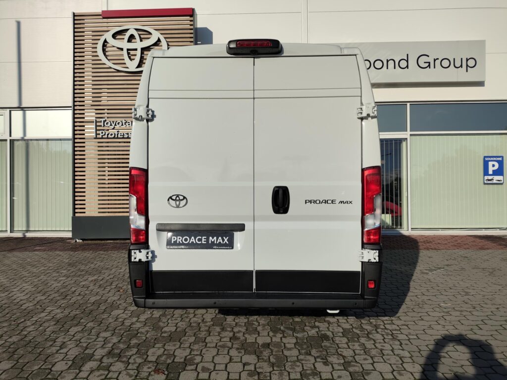 Toyota Proace Max  2.2 D 140 HP 6MT L4H2