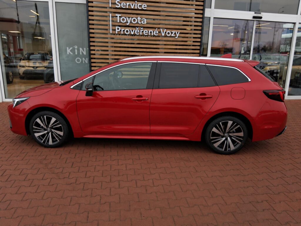 Toyota Corolla  1,8 HEV STYLE
