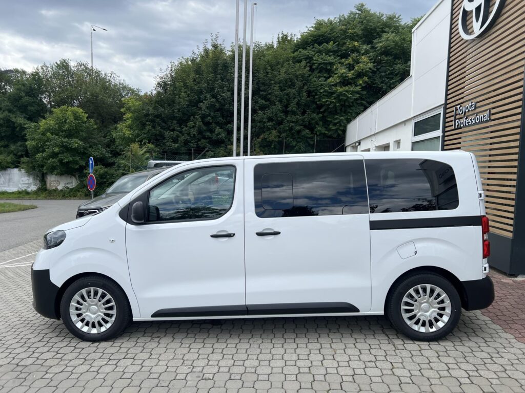 Toyota Proace Verso  2.2D 150HP 6MT Combi 8S