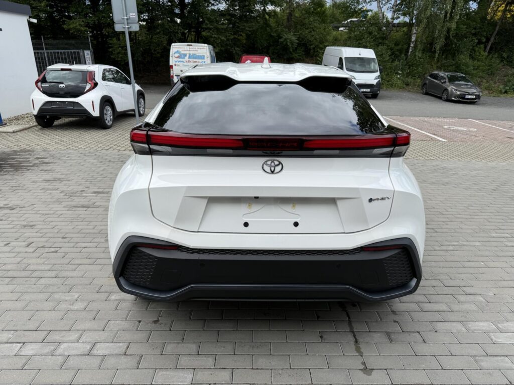 Toyota C-HR  2.0 PHEV STYLE