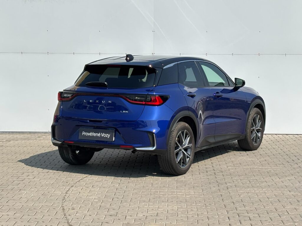 Lexus LBX  1.5 HSD e-CVT Emotion Tech