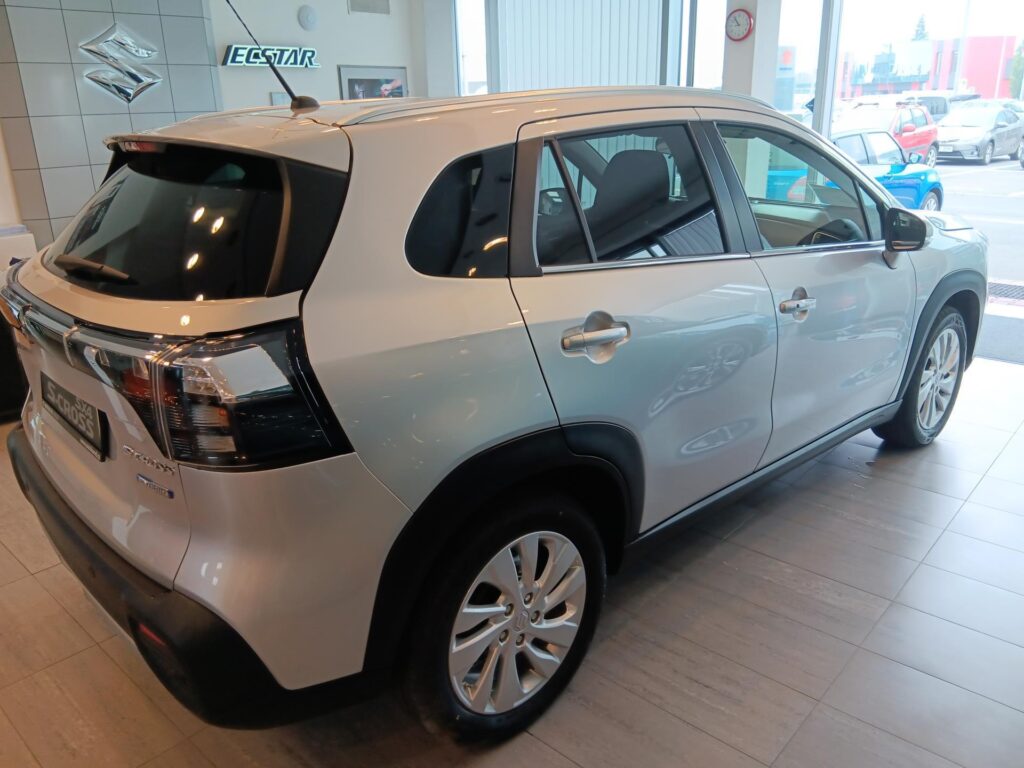 Suzuki S-Cross  PREMIUM 1.4 HYBRID M/T 4x4