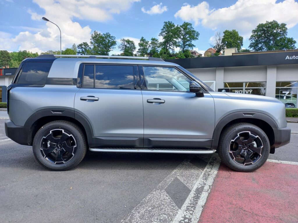 BAIC BJ30  ALL IN 1.5T 298kW HEV 4×4