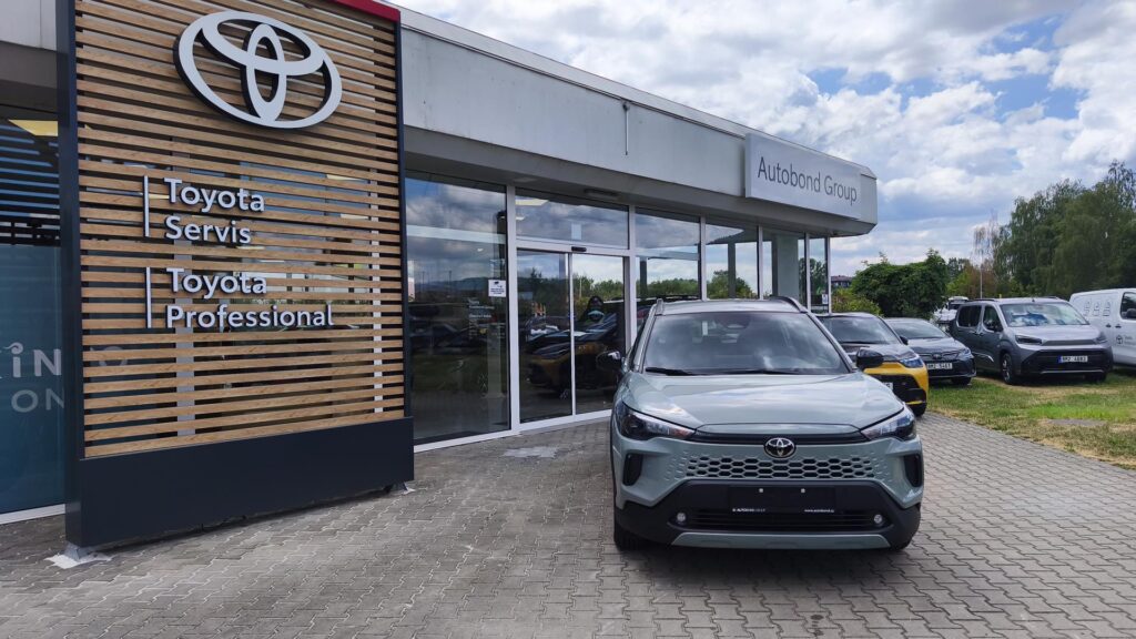 Toyota Corolla Cross  1.8 HEV  COMFORT BUSINESS