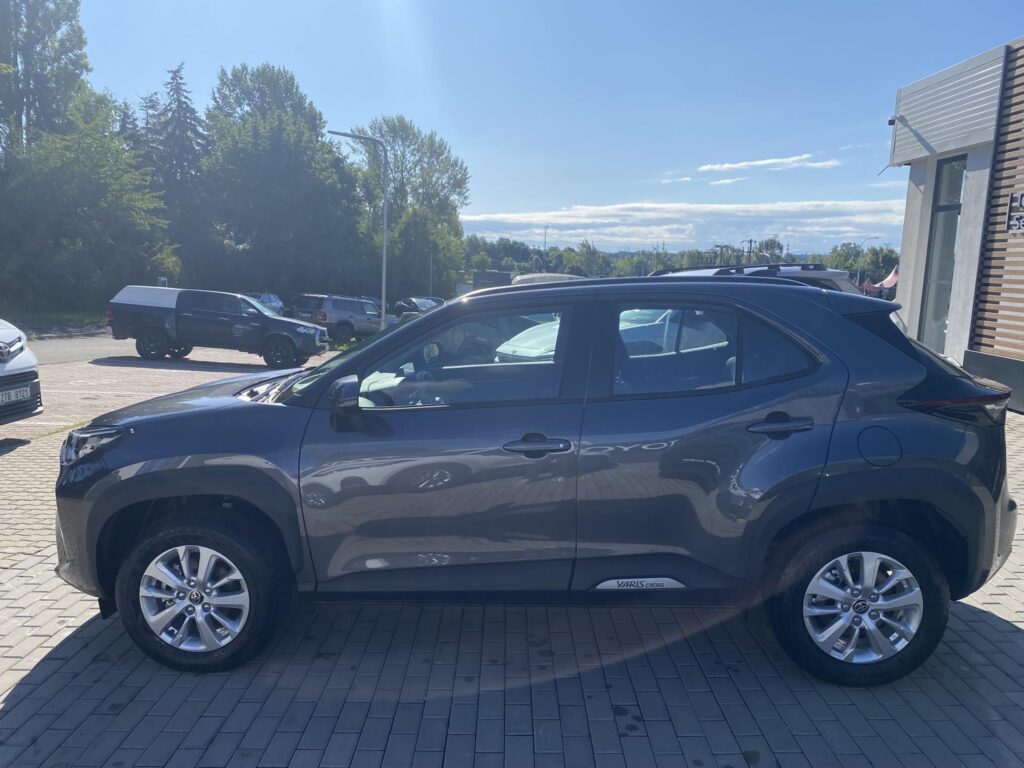 Toyota Yaris Cross  1.5 HEV COMFORT + tažné zař.