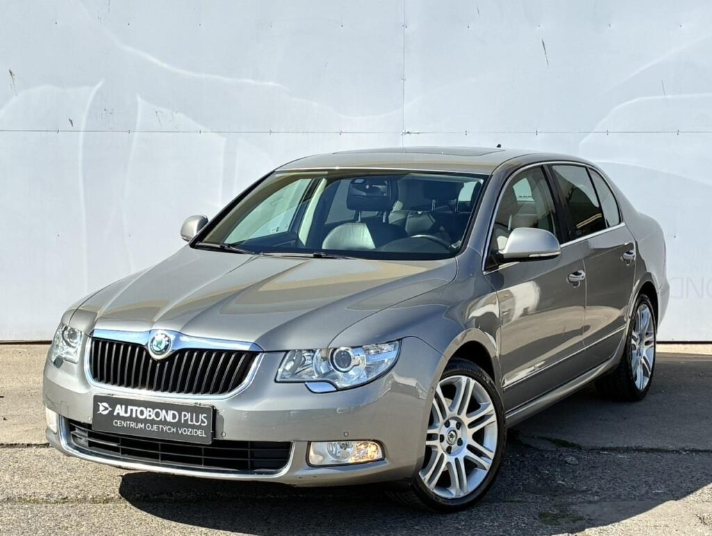 Škoda Superb  2.0 TDI 4x4 DSG / 103 kW Exclusive