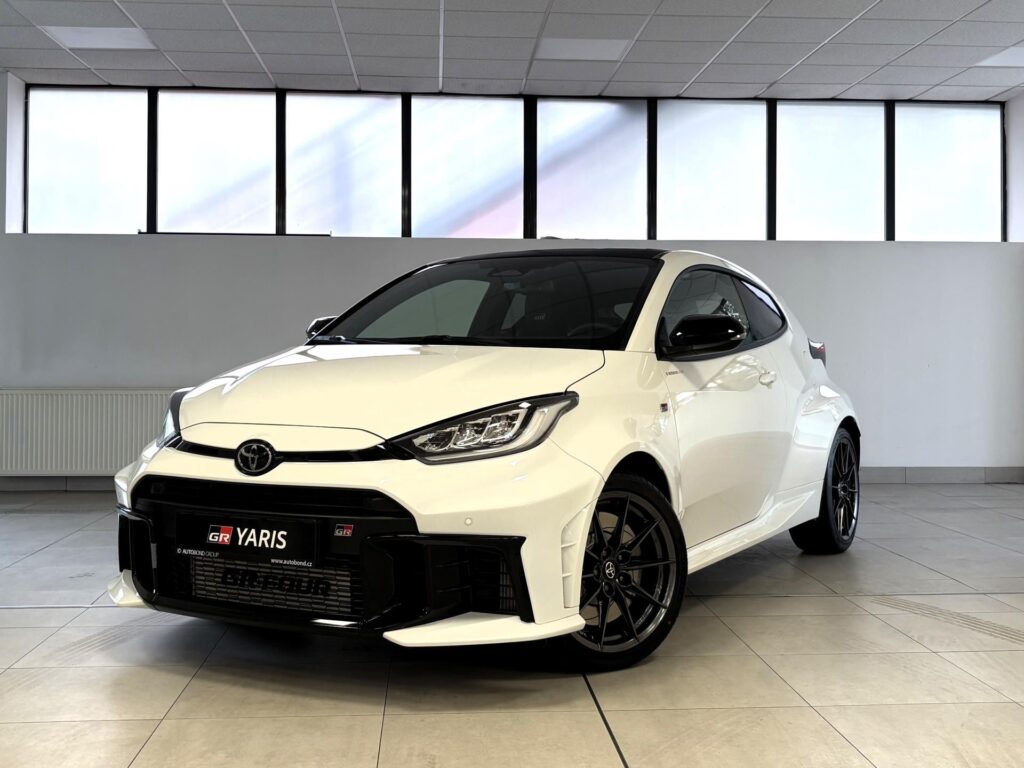 Toyota GR Yaris  1.6L 8AT 4X4 + Paket VIP