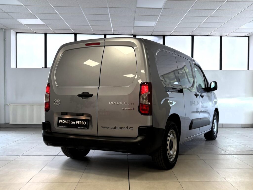Toyota Proace City  Panel Van LWB, Full Electric, Active