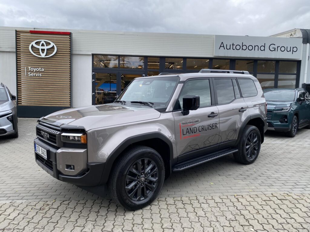 Toyota Land Cruiser  2.8 MHEV Executive Skyview + tažné