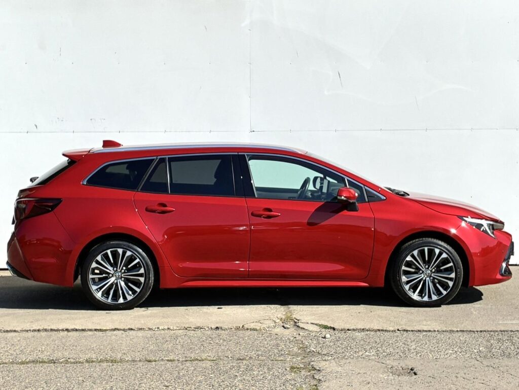 Toyota Corolla  1.8 HSD 140k e-CVT Style