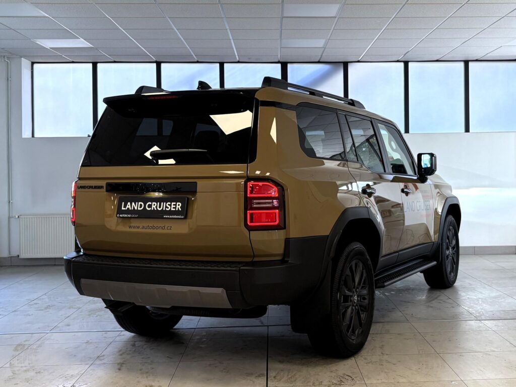 Toyota Land Cruiser  2.8D MHEV 8AT 4x4, Ex.Skyview