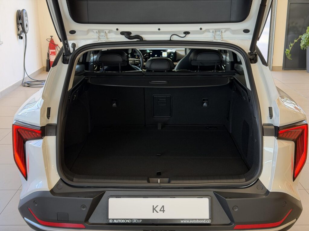KIA K4  1,6 T-GDi GPF 7DCT TOP 132 KW