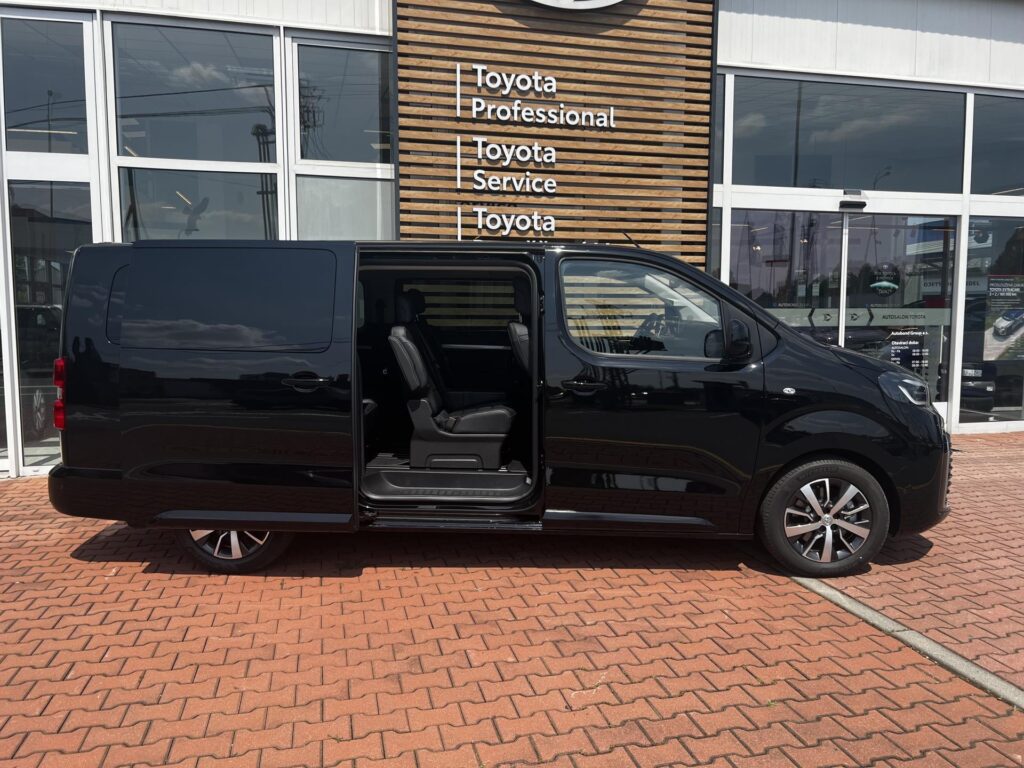 Toyota Proace Verso  2,2D 8AT 180K VIP 7 MÍST
