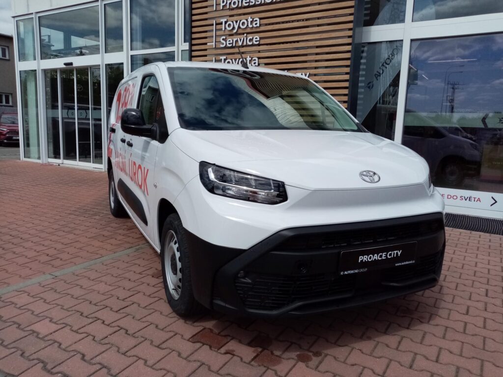 Toyota Proace City  1.5D 6MT LWB Active SmartCargo