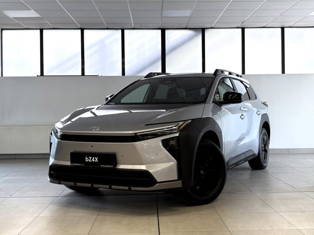 Toyota bZ4X  Style, 74,7 kWh 4x4 380k