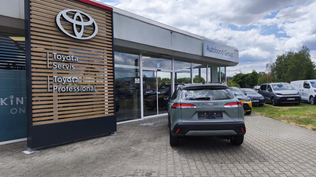 Toyota Corolla Cross  1.8 HEV  COMFORT BUSINESS