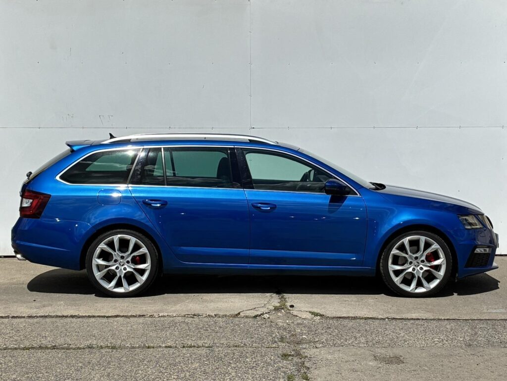 Škoda Octavia  2.0 TDI 4x4 DSG / 135 kW RS