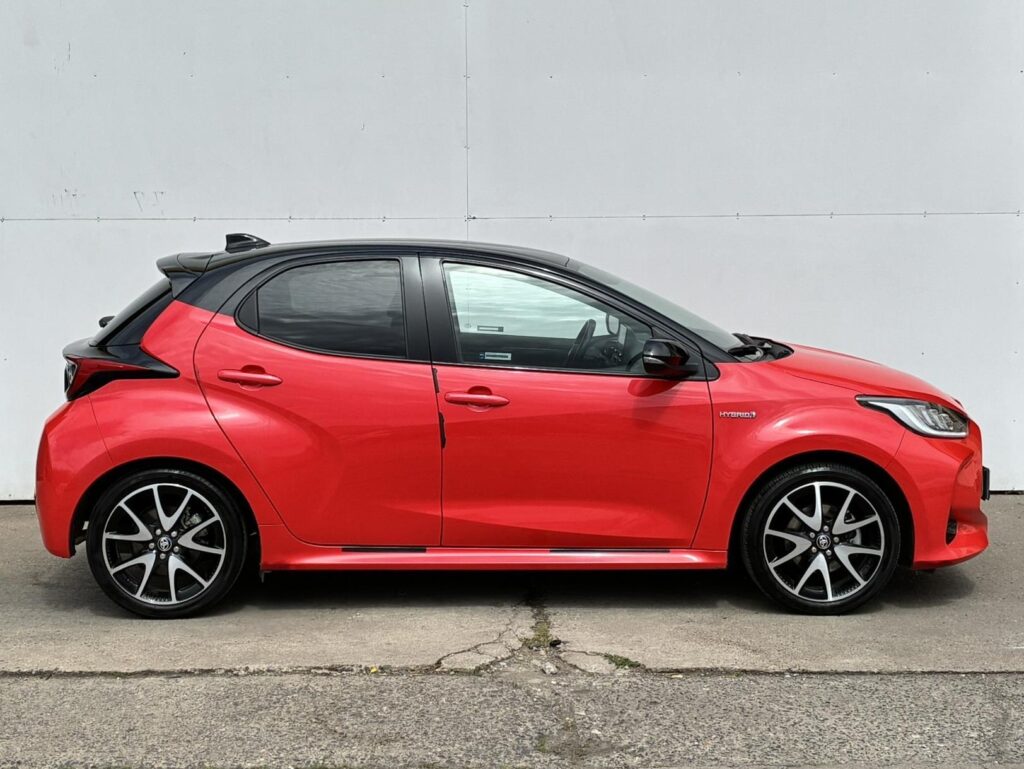 Toyota Yaris  1.5 HSD e-CVT Premier Edition