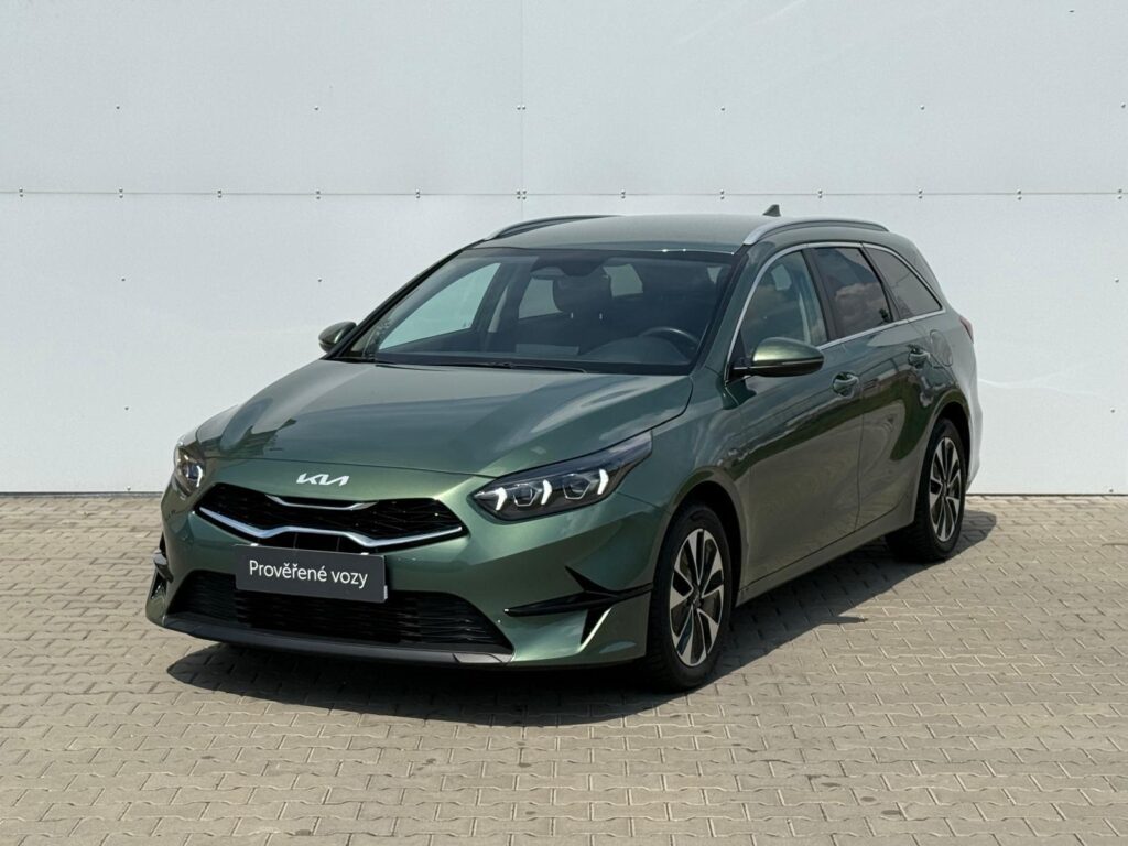KIA Ceed  1.5 T-GDi 7DCT TOP