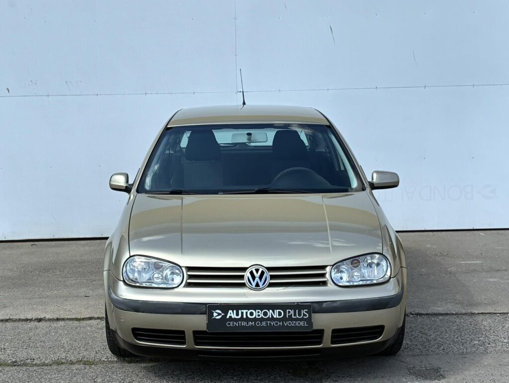 Volkswagen Golf  1.6 16V 77kW