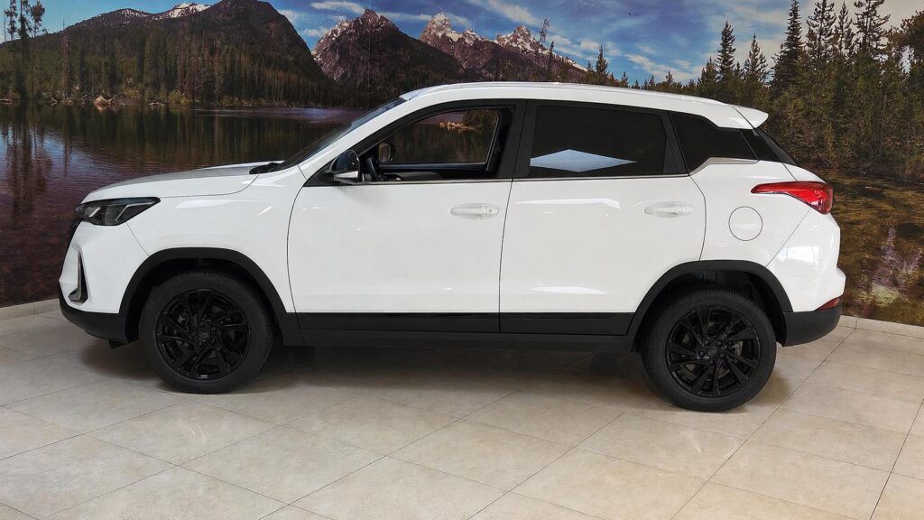 BAIC X35  1.5T 100kW 6MT 4x2 BLACK EDITION