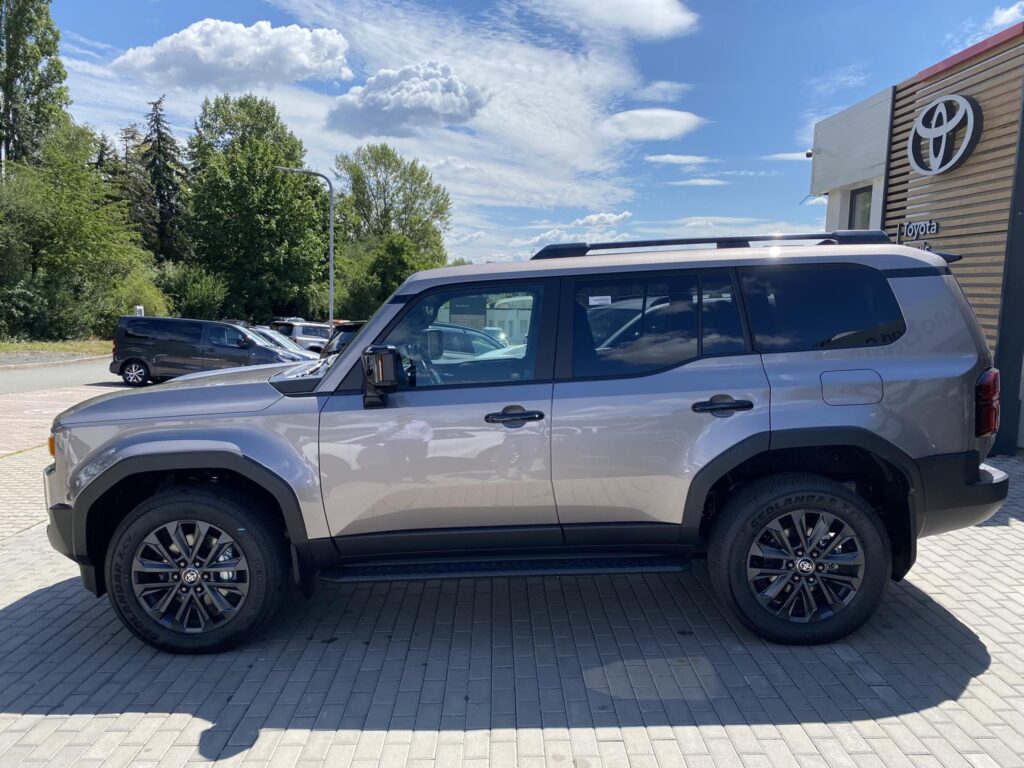 Toyota Land Cruiser  MY27 2.8 MHEV 8AT Executive