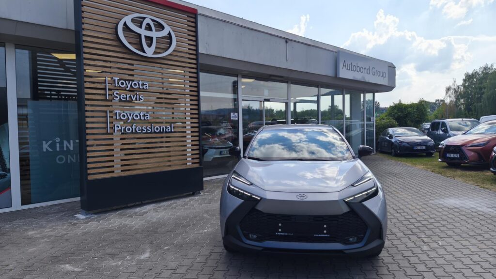 Toyota C-HR  2.0L PHEV (2x4) STYLE