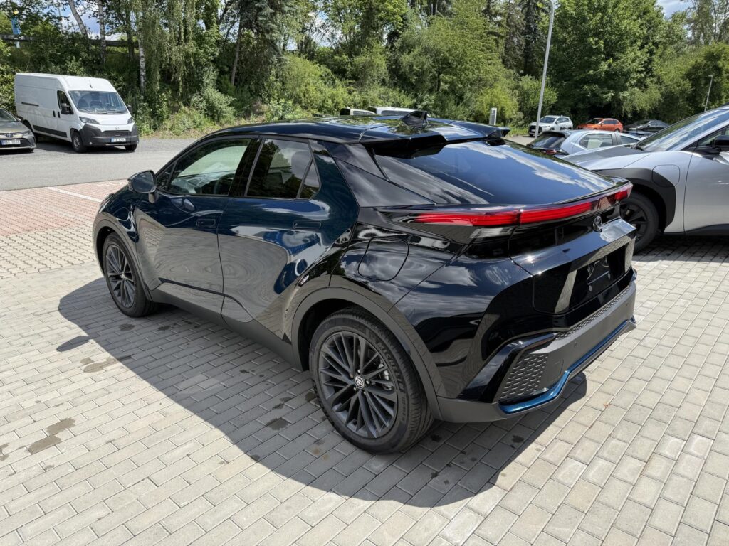 Toyota C-HR  2.0 PHEV TOKYO EDITION