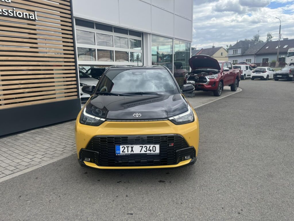 Toyota Aygo X  1,5 HEV 116k GR Sport