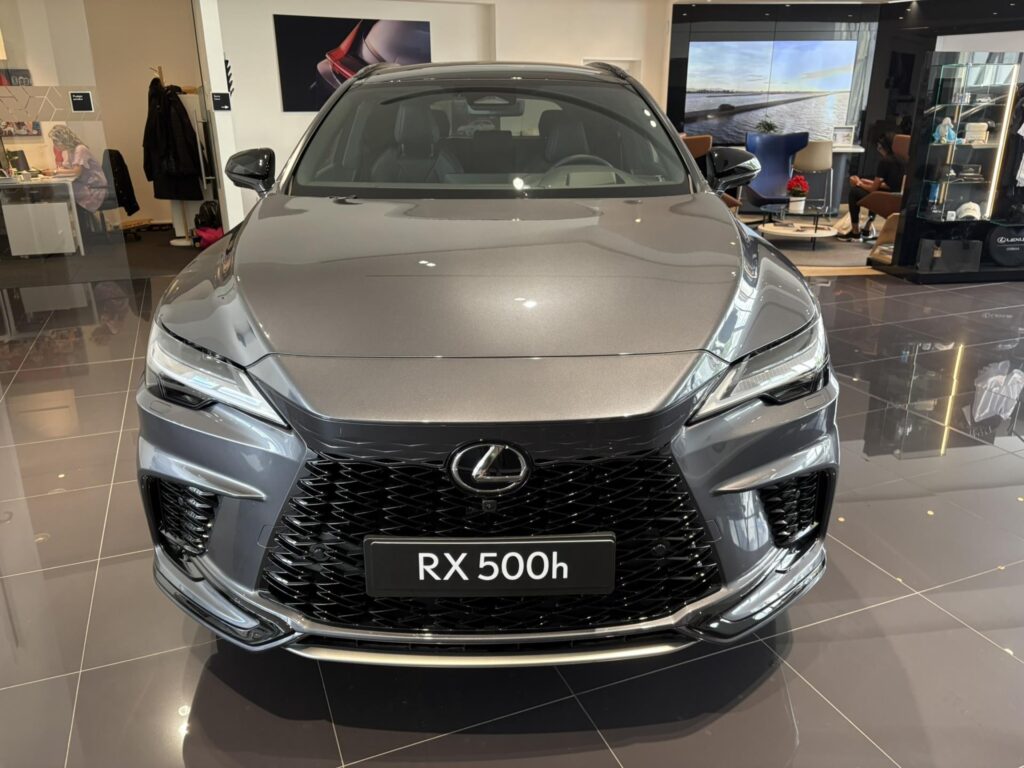 Lexus RX 500h  RX 500h F SPORT + panoramic roof