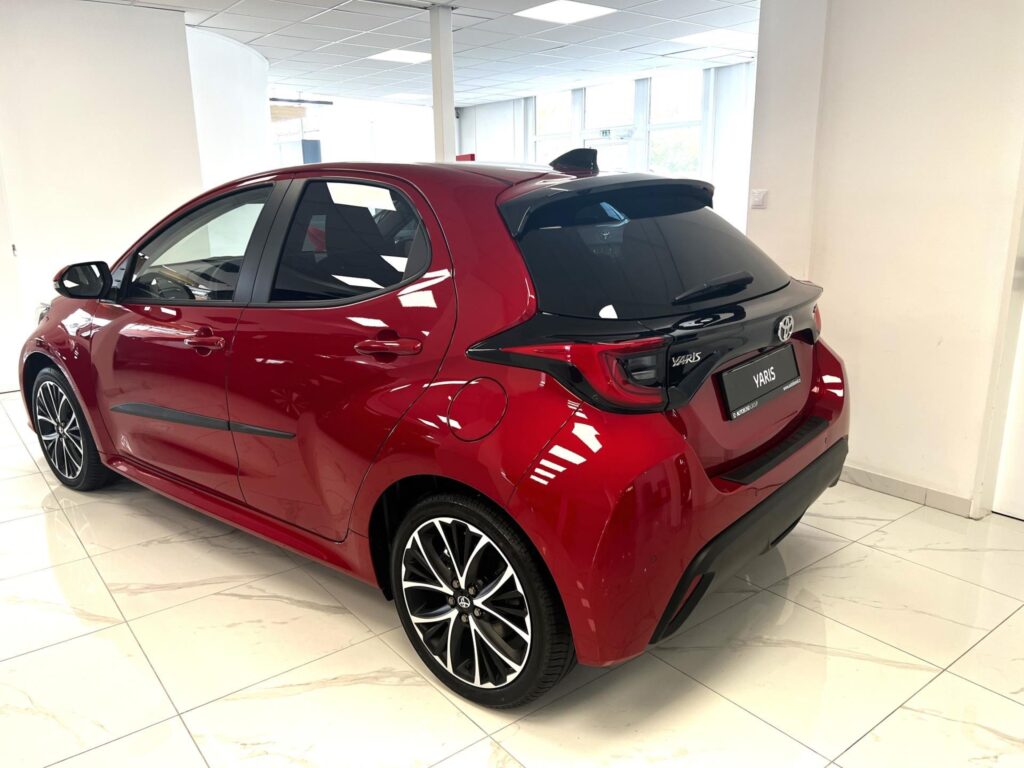 Toyota Yaris  1,5 HEV STYLE + PAKET PROTECTION
