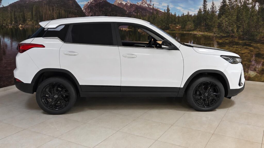BAIC X35  1.5T 100kW 6MT 4x2 BLACK EDITION