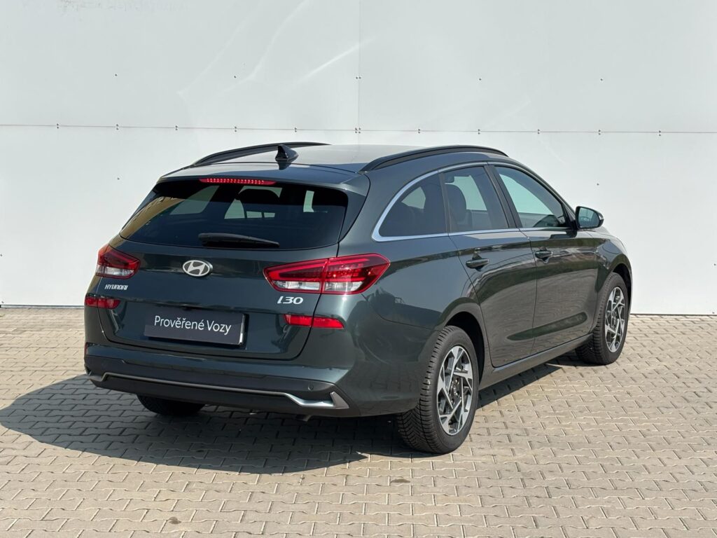Hyundai i30  1.5 T-GDi 103kW DCT Style