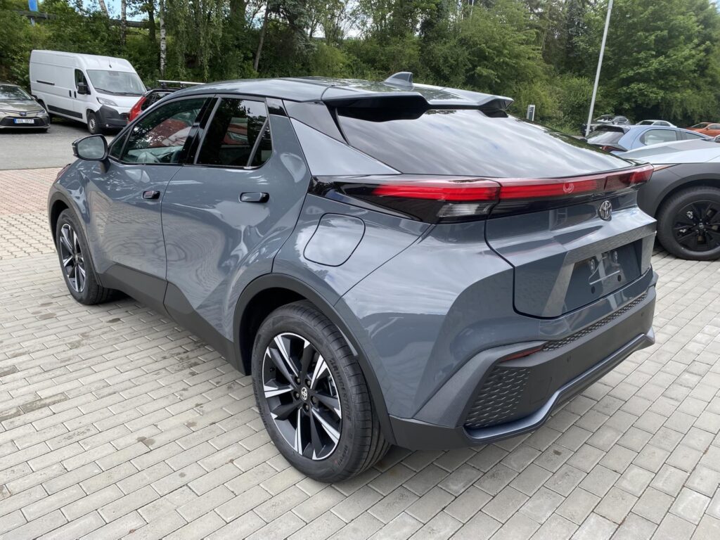 Toyota C-HR  2.0 PHEV STYLE