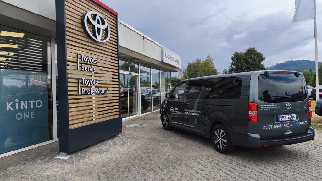 Toyota Proace Verso  2.2 8AT FAMILY WEBASTO EXECUTIVE