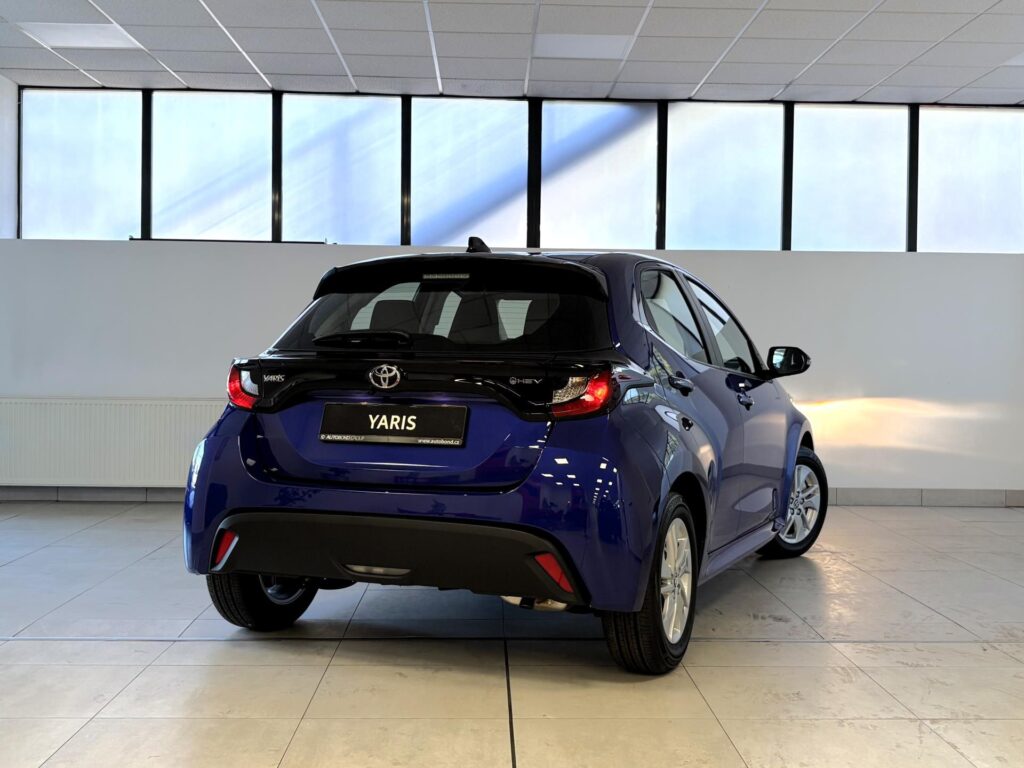 Toyota Yaris  Comfort, 1.5L. HEV, e-CVT